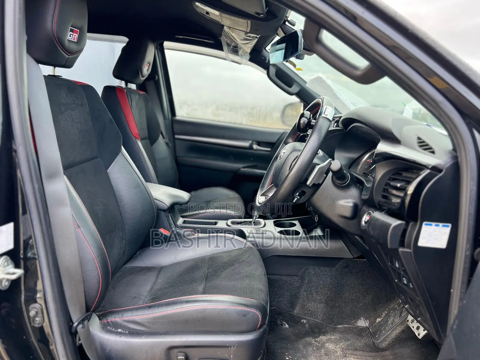Toyota Hilux 2022 Matt Black