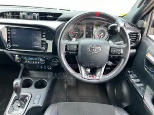 Toyota Hilux 2022 Matt Black