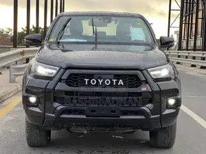 Toyota Hilux 2022 Matt Black