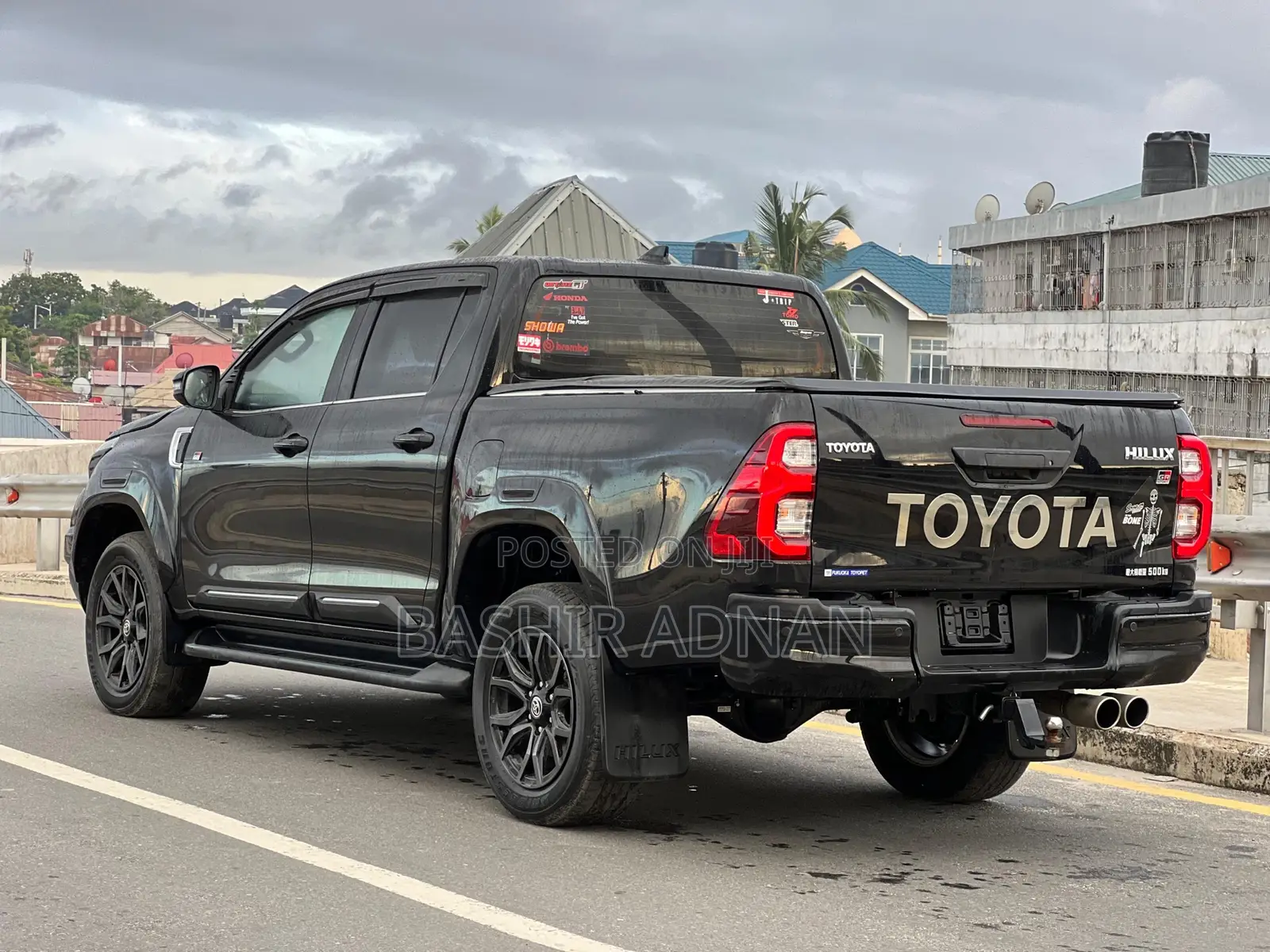 Toyota Hilux 2022 Matt Black