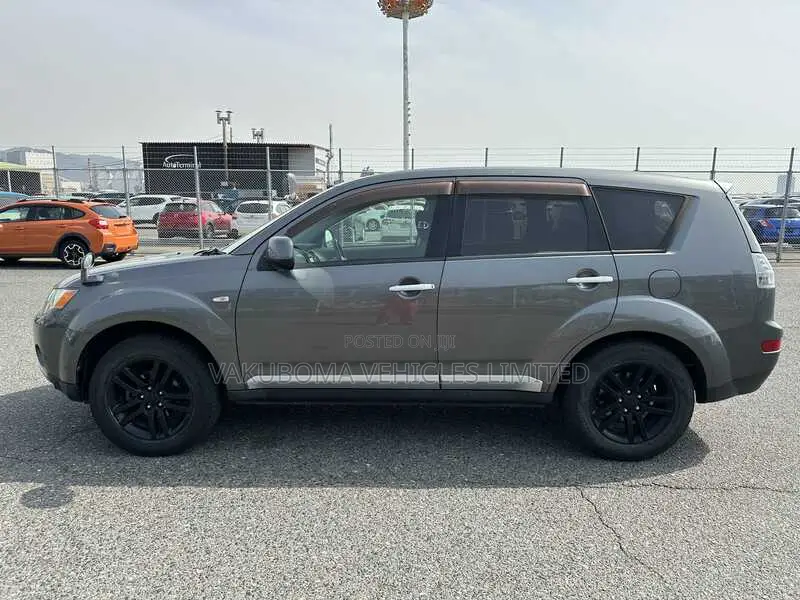 Mitsubishi Outlander 2006 Gray