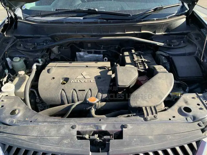 Mitsubishi Outlander 2006 Gray