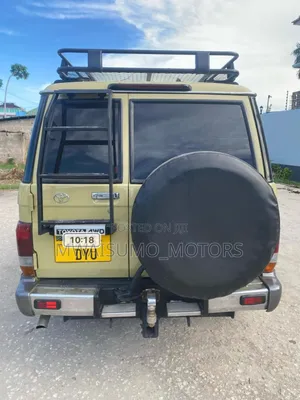 Toyota Land Cruiser 2013 Beige
