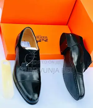 Hermes Cracks Shoes