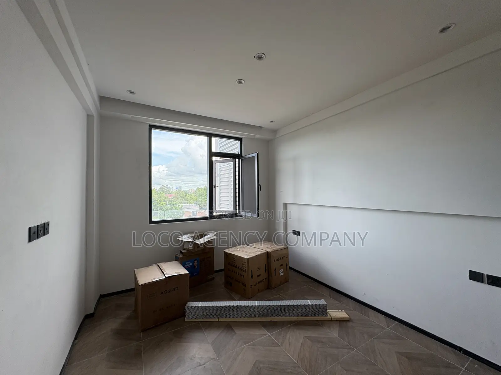 Furnished 3bdrm Apartment in Trusted Real Estate, Oyster Bay for sale