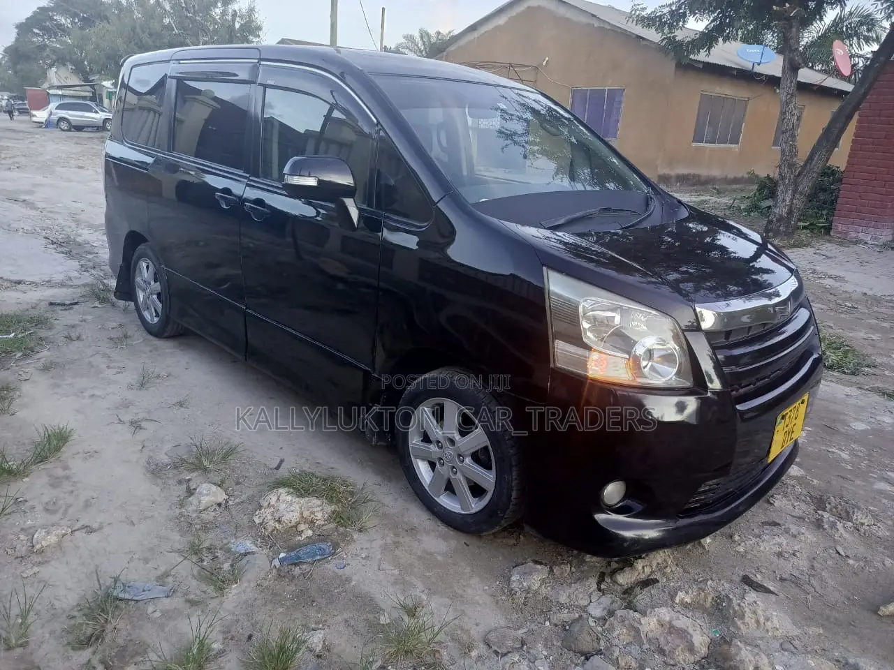 Toyota Noah 2009 Black