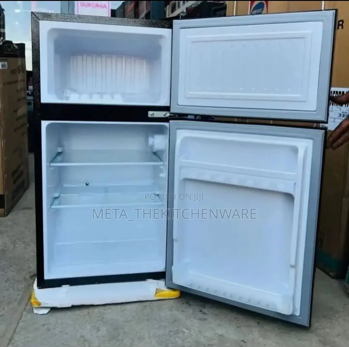 Homebase Fridge 90l