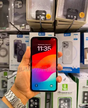 Apple iPhone 11 64 GB Silver