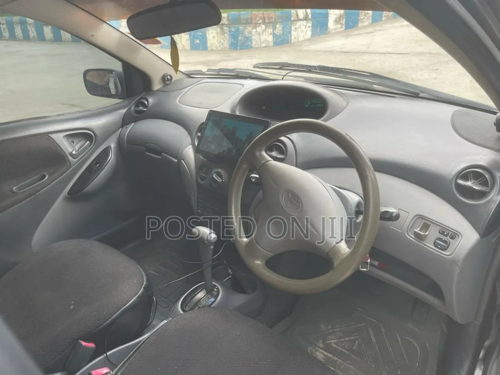 Toyota Vitz 2005 Black