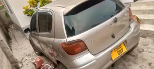Toyota Vitz 2005 Gold