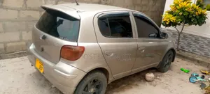 Toyota Vitz 2005 Gold
