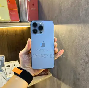 Photo - Apple iPhone 13 Pro 128 GB Blue