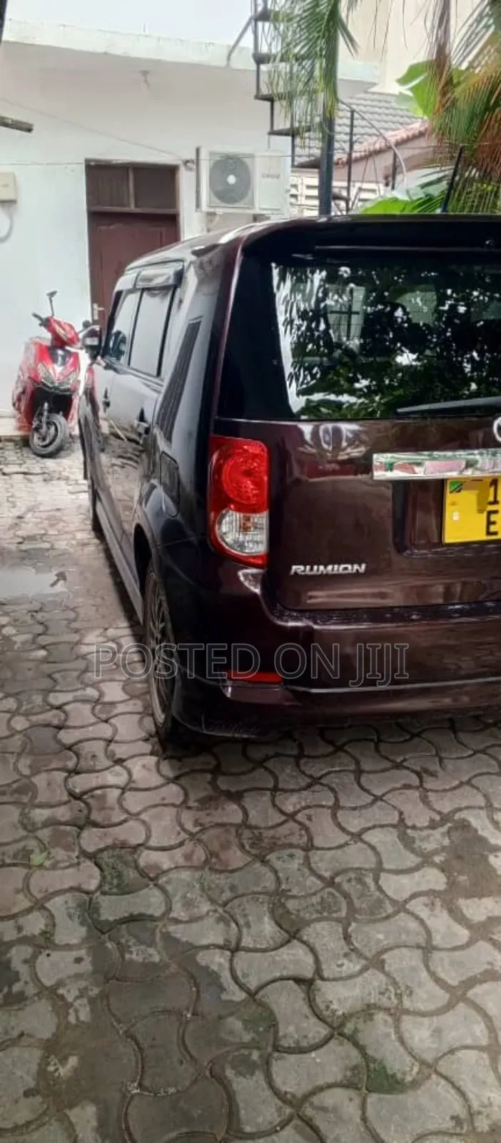 Toyota Rumion 1.5 FWD 2023 Red