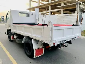 Isuzu Canter