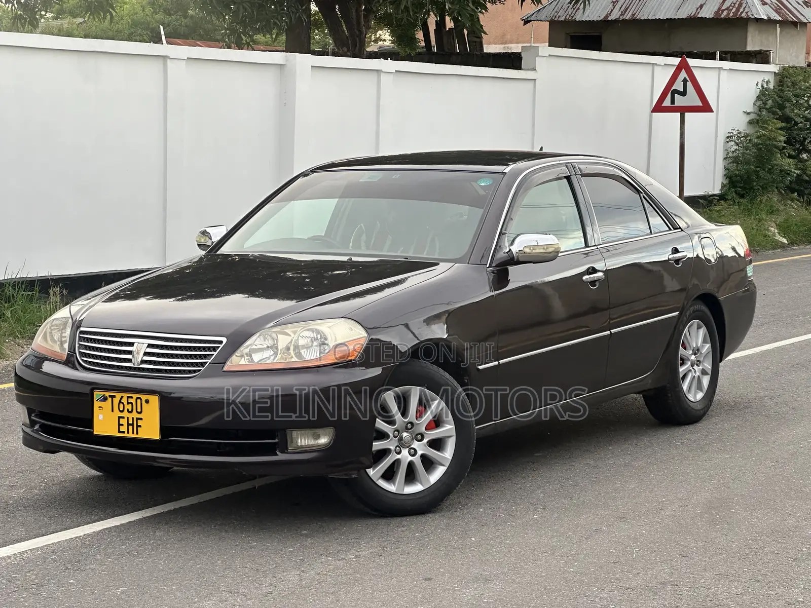 Toyota Mark II 2004 Black