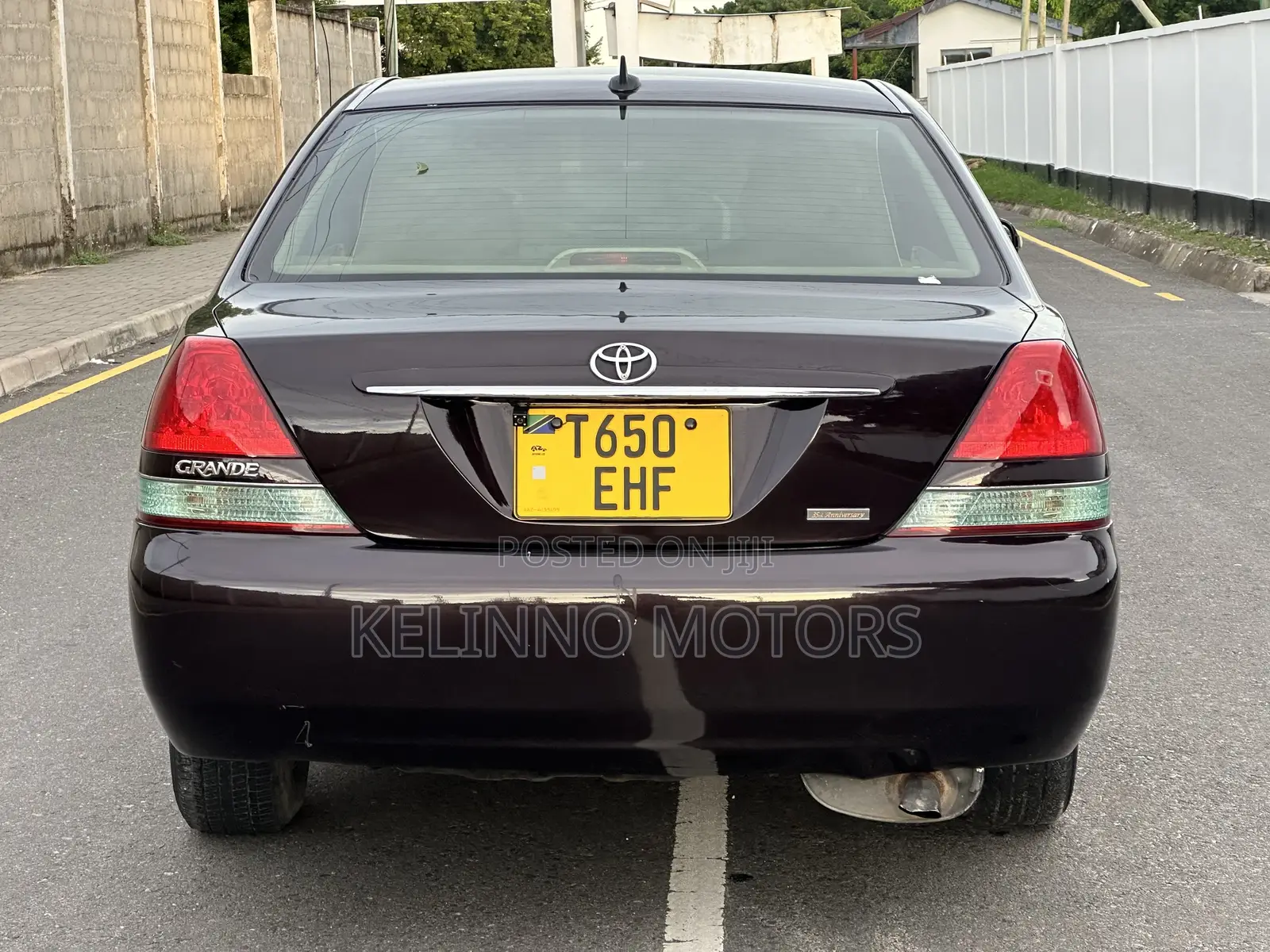 Toyota Mark II 2004 Black