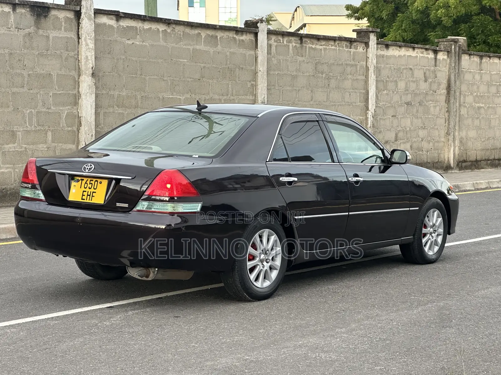 Toyota Mark II 2004 Black