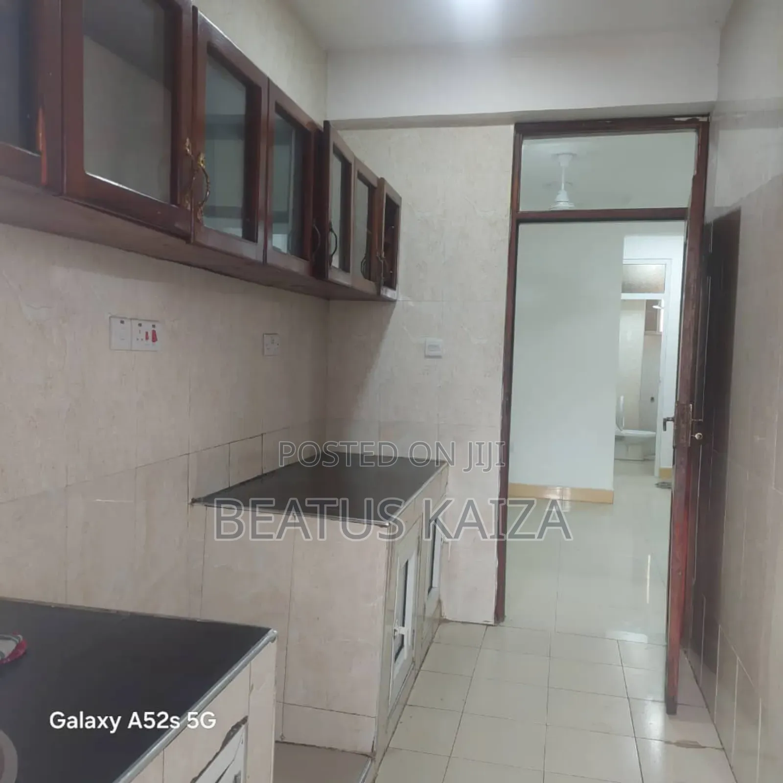 3bdrm Block of Flats in Ndanda Street, Kariakoo for rent