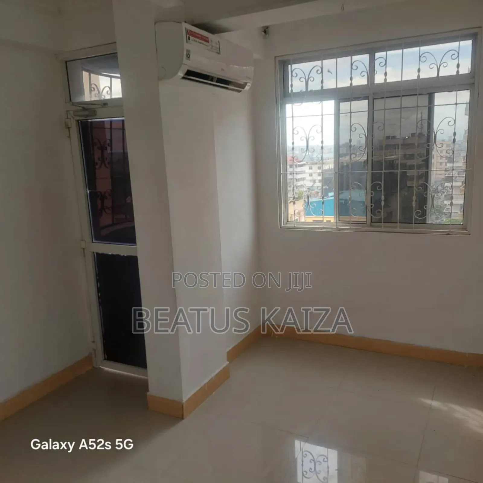 3bdrm Block of Flats in Ndanda Street, Kariakoo for rent