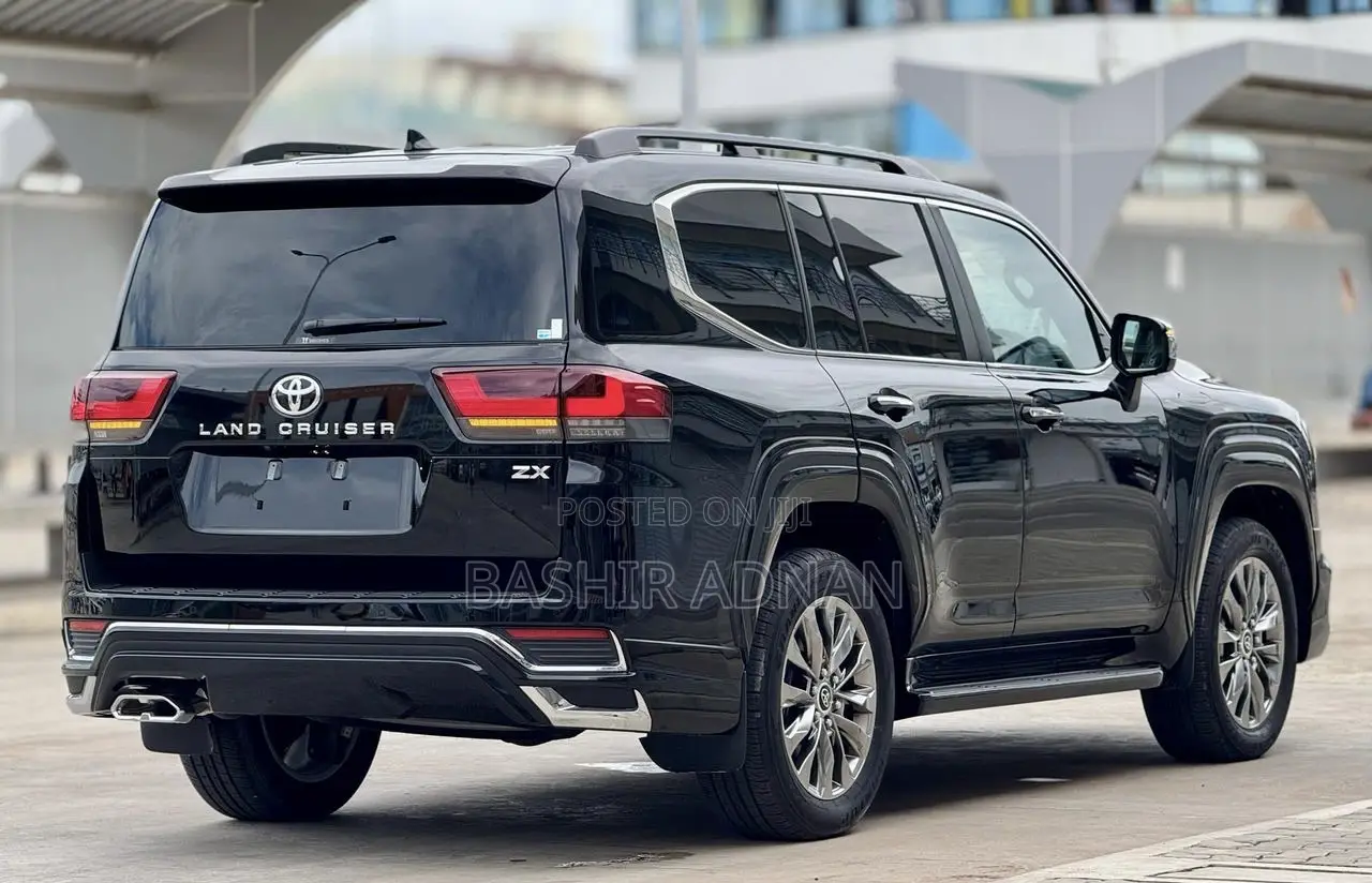 New Toyota Land Cruiser 2023 Black