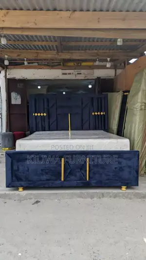 Kitanda Bedsofa 5*6