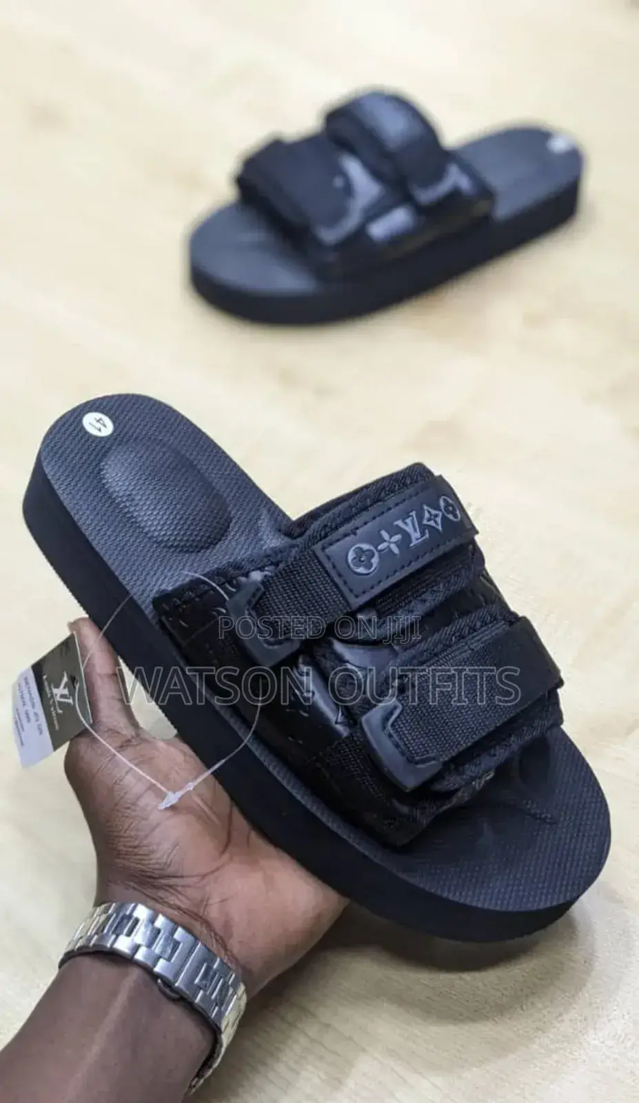 Sandals Classic Za Kuchomeka Miguu Og