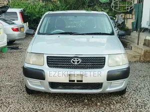 Photo - Toyota Succeed 2002 Silver