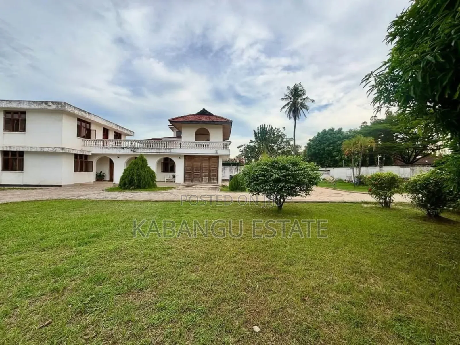 6bdrm House in Mikocheni for rent