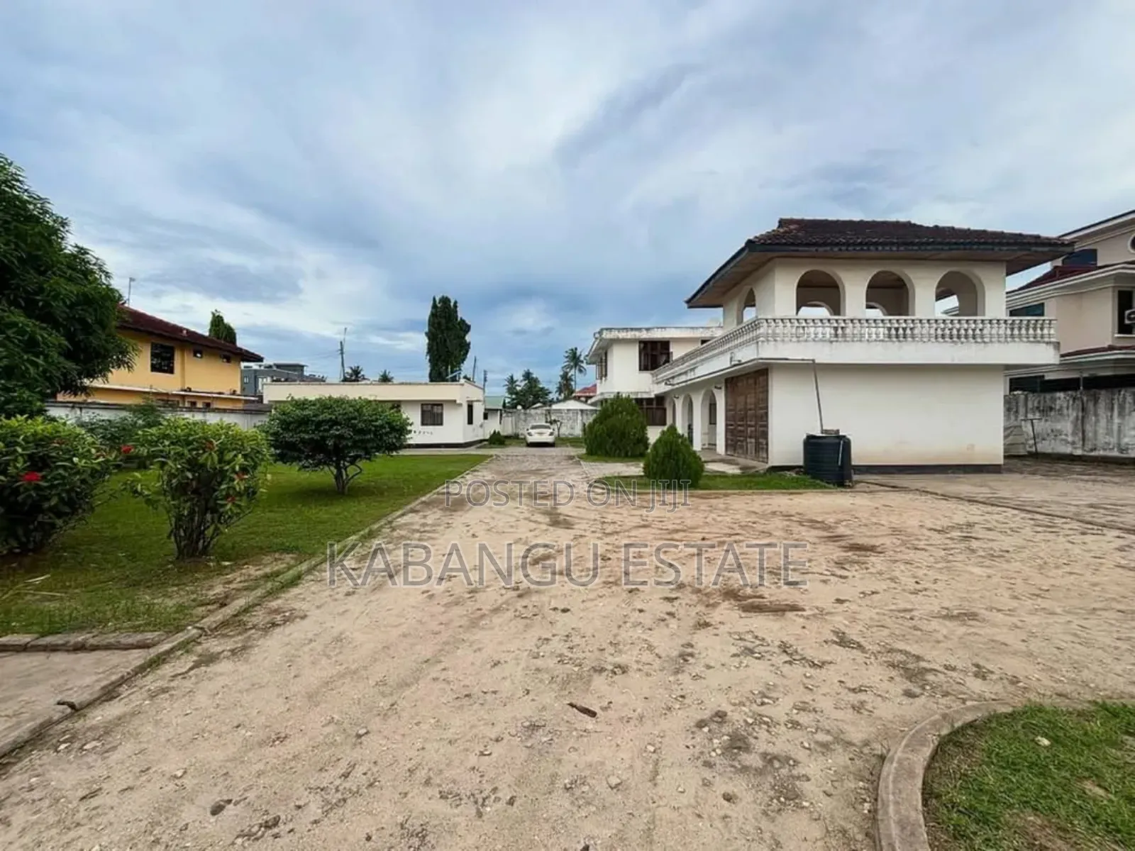 6bdrm House in Mikocheni for rent