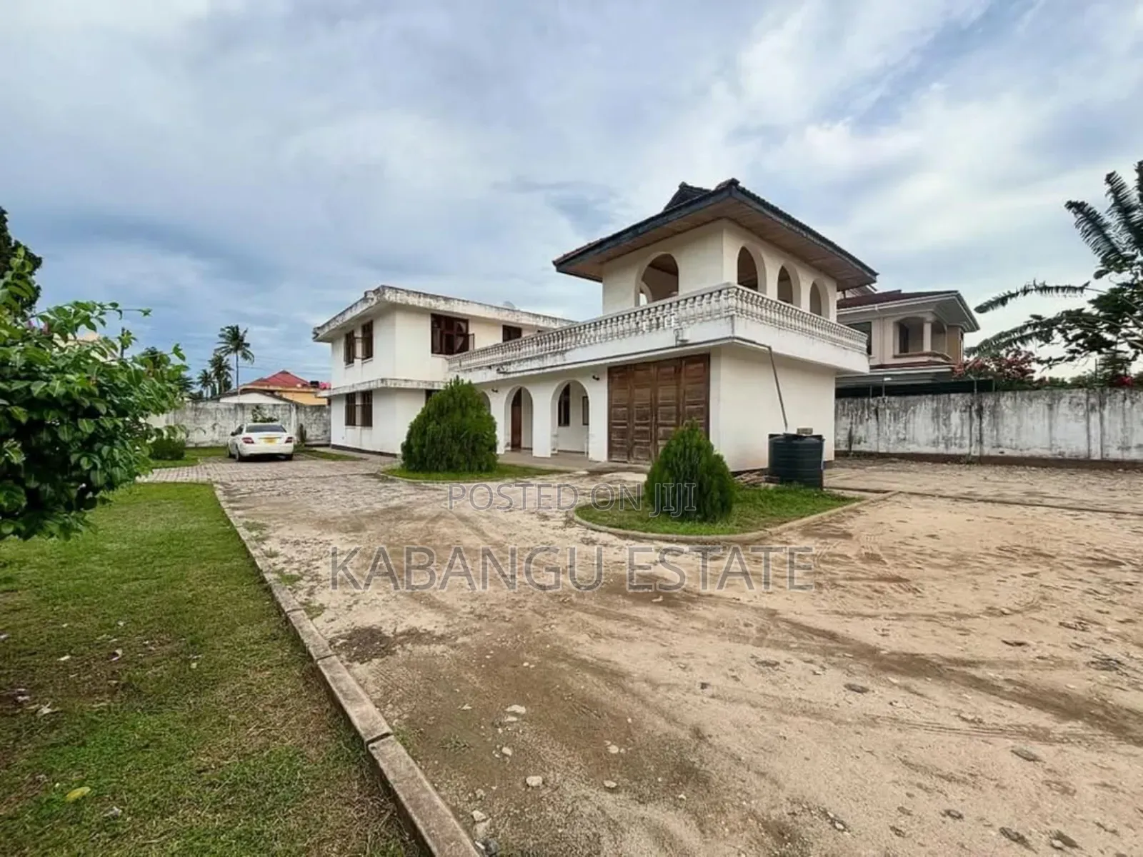 6bdrm House in Mikocheni for rent