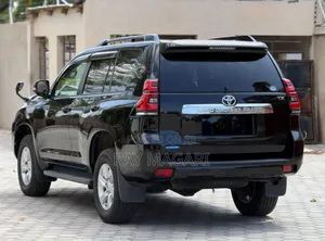 Toyota Land Cruiser Prado 2.7 2018 Black