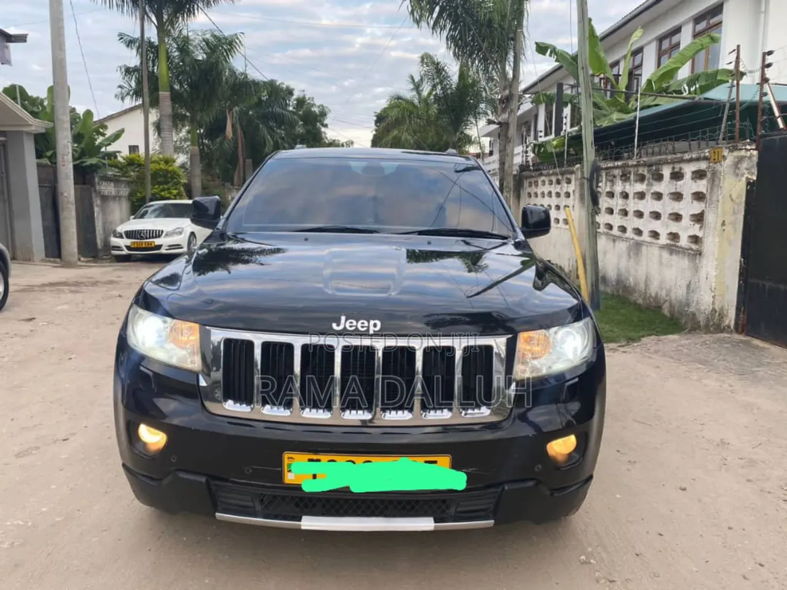 Jeep Cherokee 2012 Black
