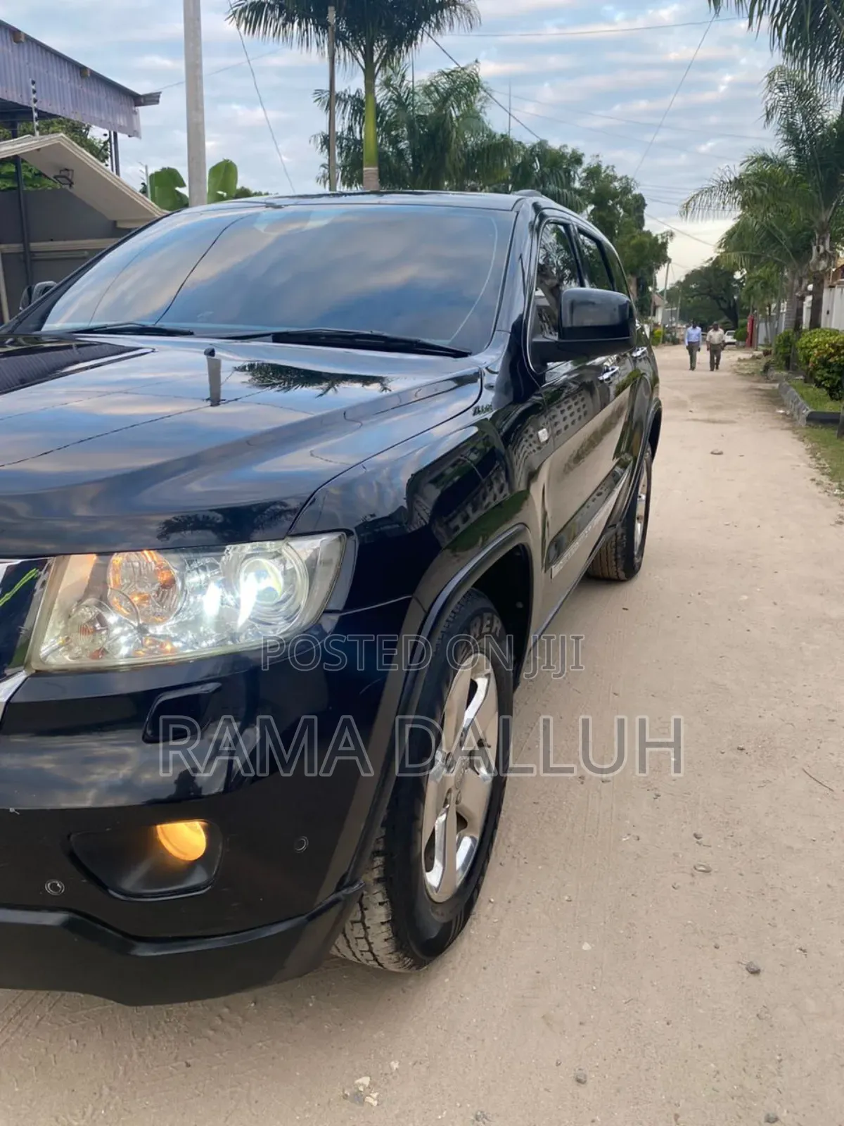 Jeep Cherokee 2012 Black