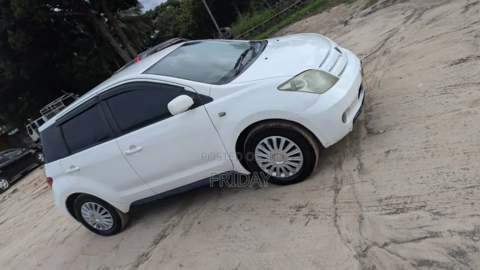 Toyota IST 2004 White