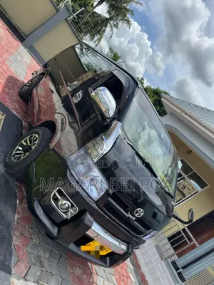 Toyota Quantum 2014 Black