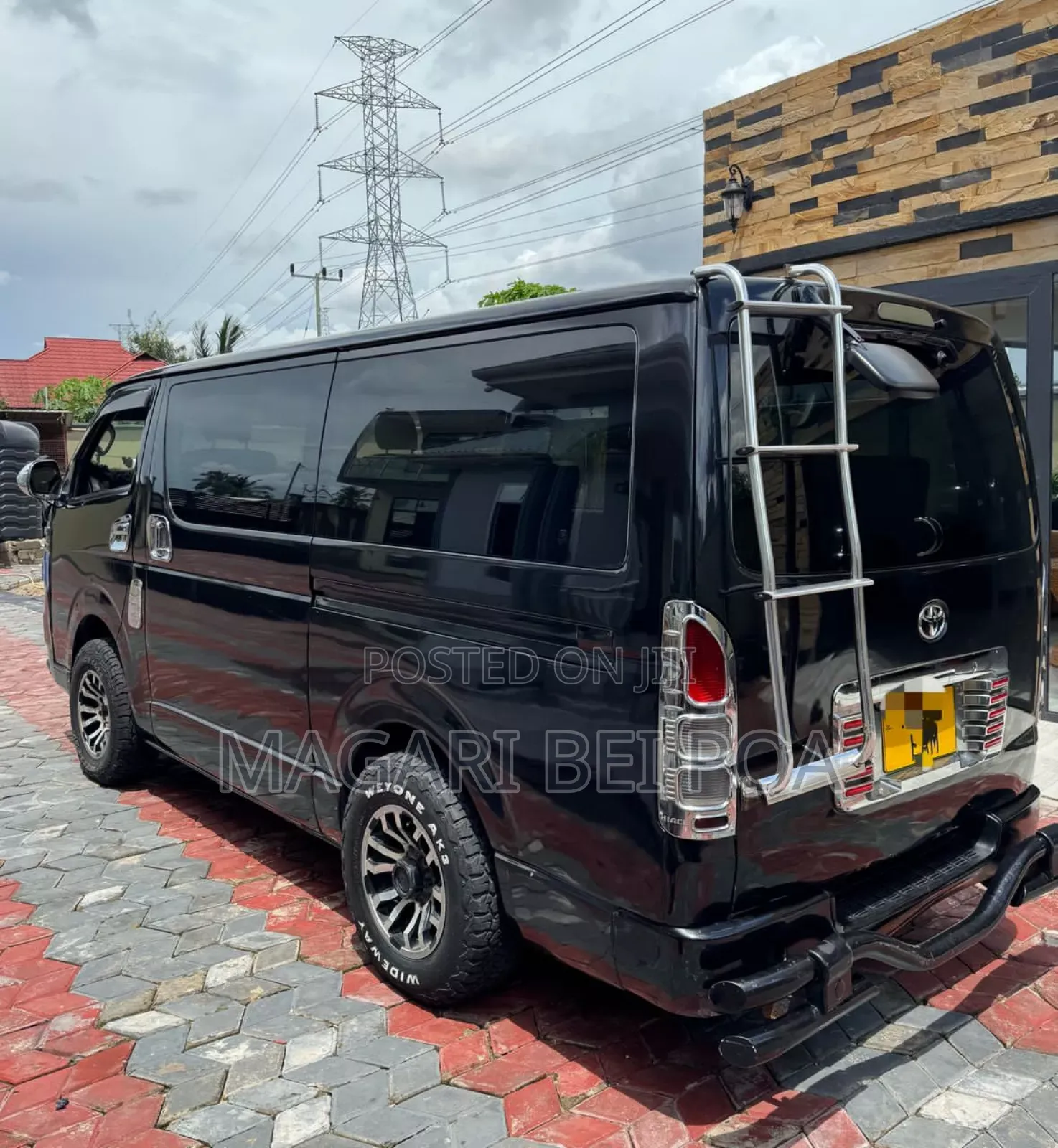 Toyota Quantum 2014 Black