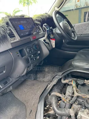 Toyota Quantum 2014 Black