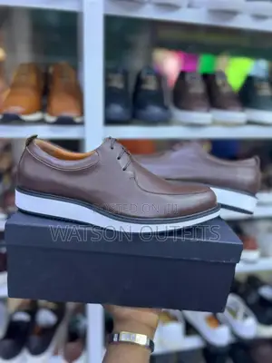 Footwears Classic Smart Za Wakubwa