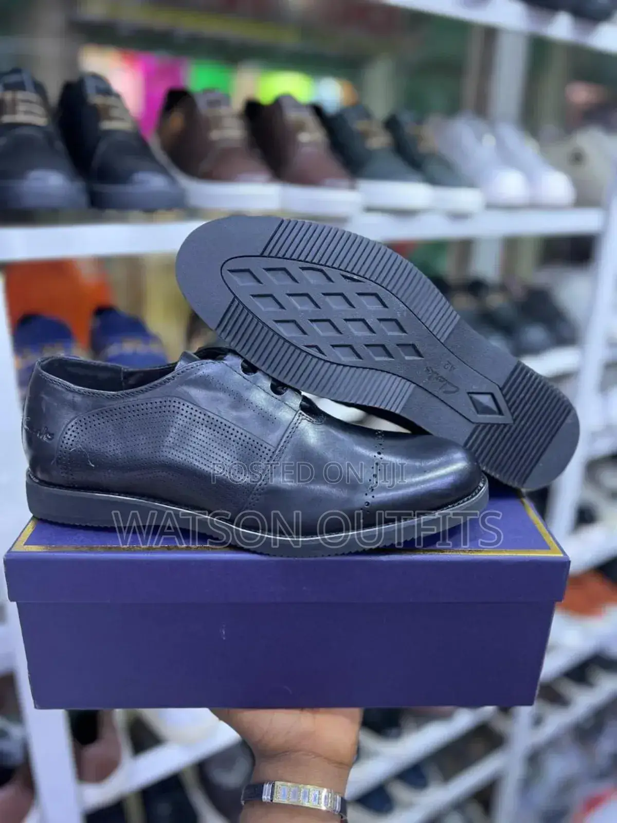 Footwears Classic Smart Za Wakubwa