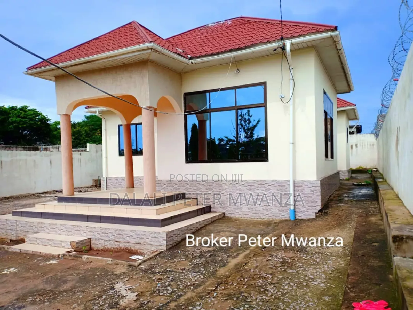 3bdrm House in Airport Road, Ilemela for rent