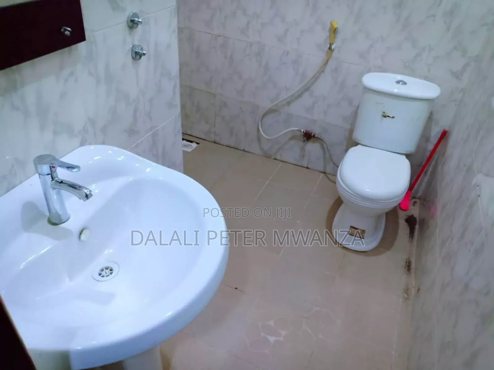 4bdrm House in Airport Road, Ilemela for rent