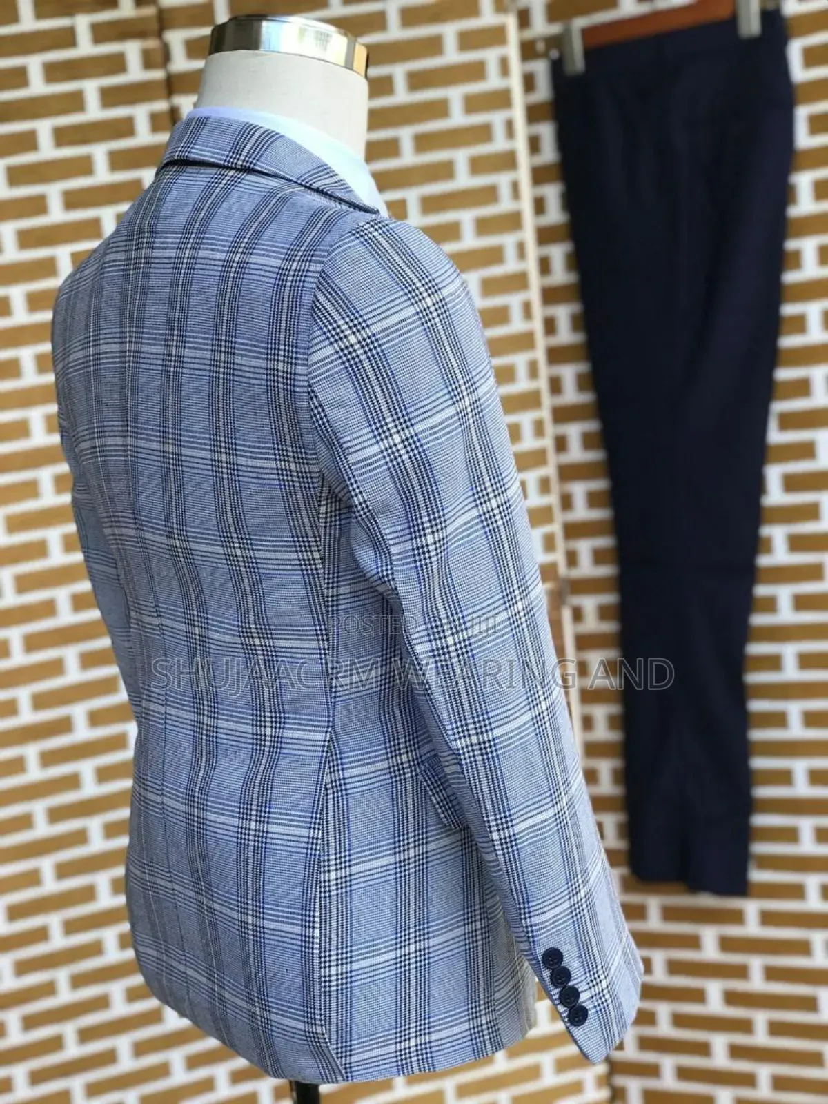 Zilizoingia (Arrival Suits)