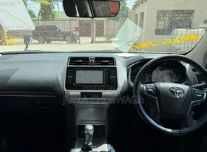 Toyota Land Cruiser Prado 2018 Black