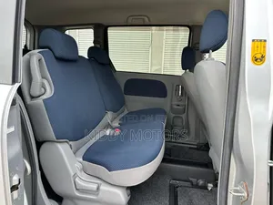 Toyota Sienta 2006 Silver
