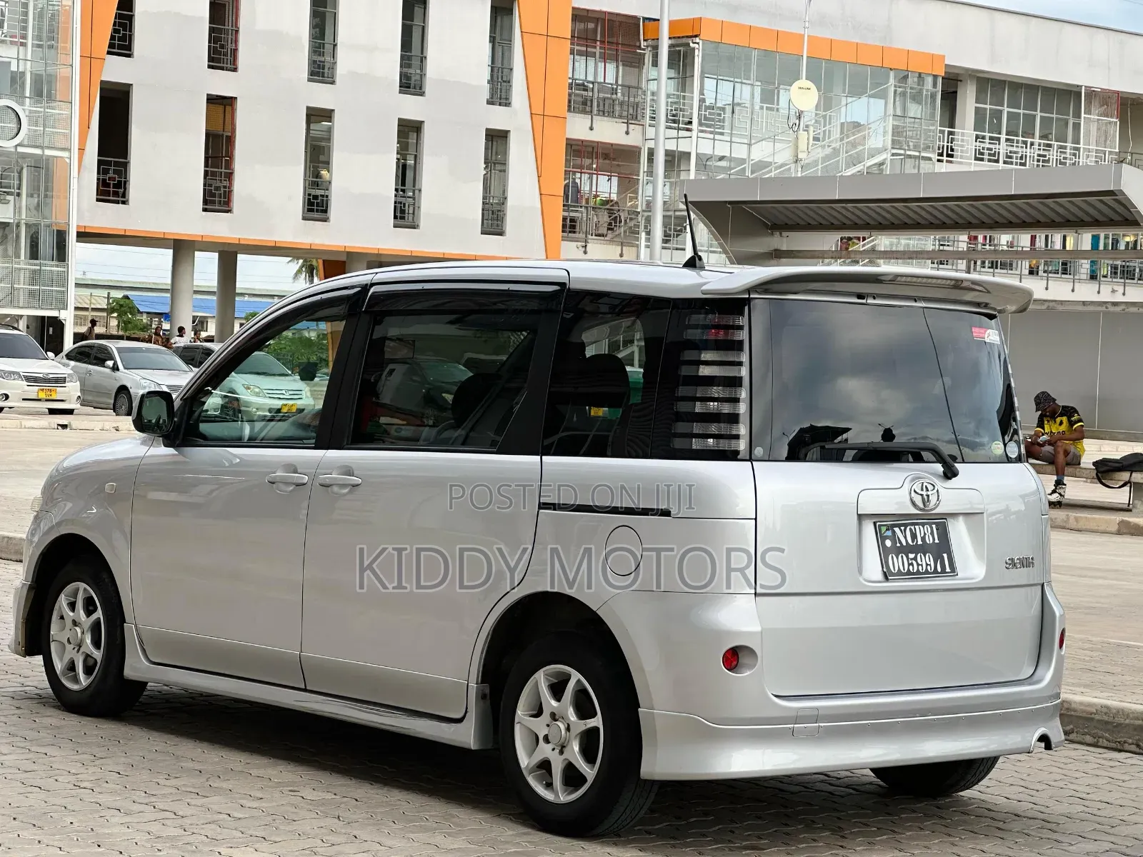 Toyota Sienta 2006 Silver