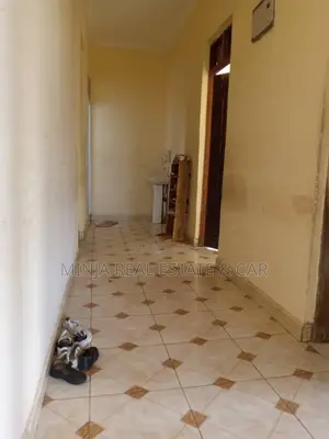 3bdrm House in Zinga for sale