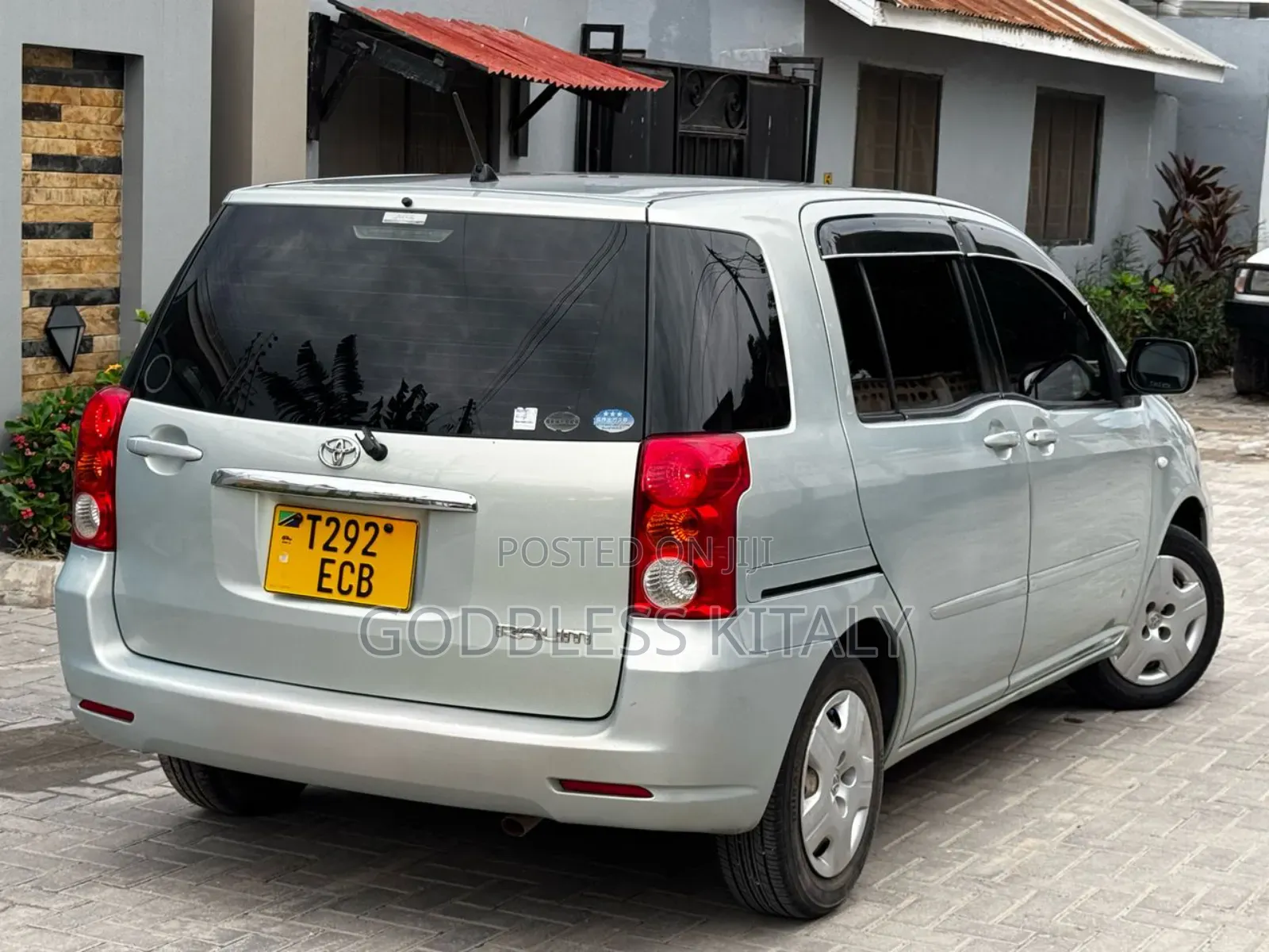 Toyota Raum 1.5 AWD 2003 Gray