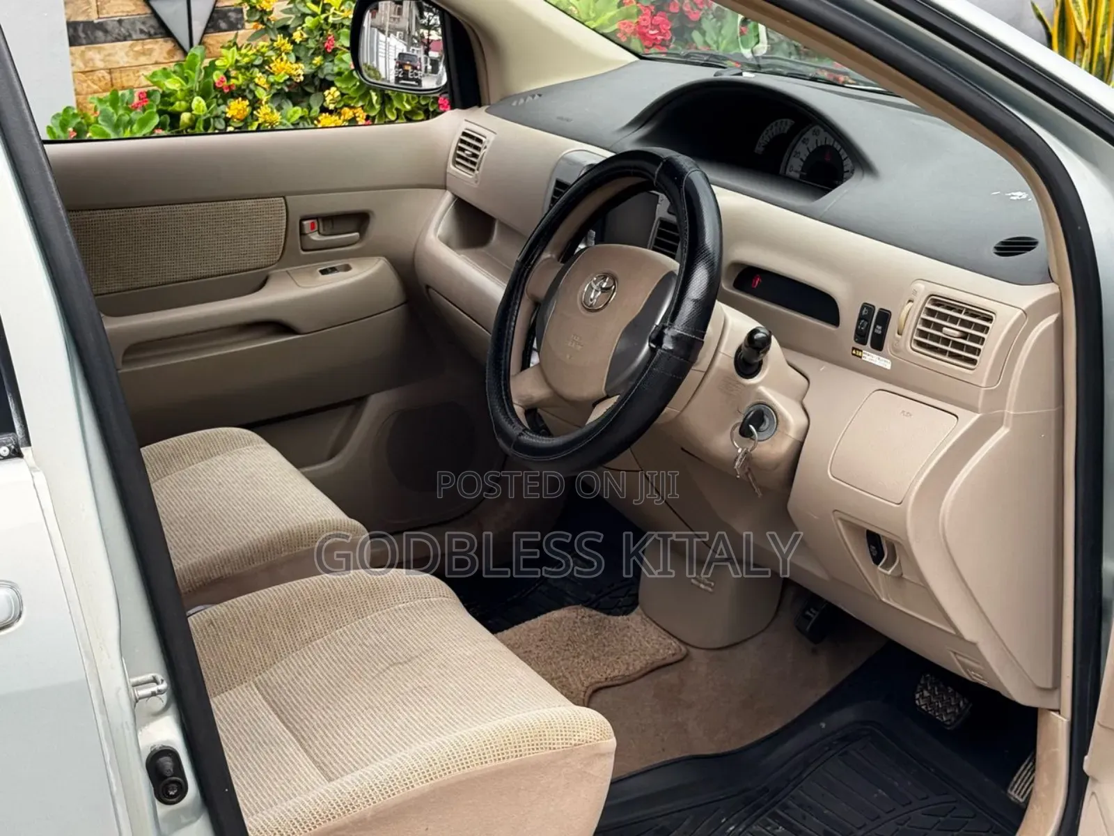 Toyota Raum 1.5 AWD 2003 Gray