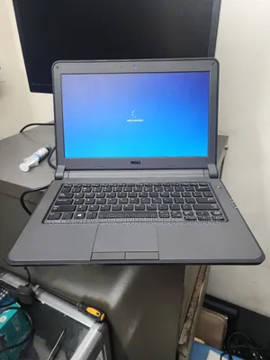 Laptop Dell Latitude 13 3340 4GB Intel Core I5 HDD 500GB