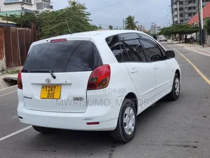 Toyota Corolla Spacio 2003 Off white